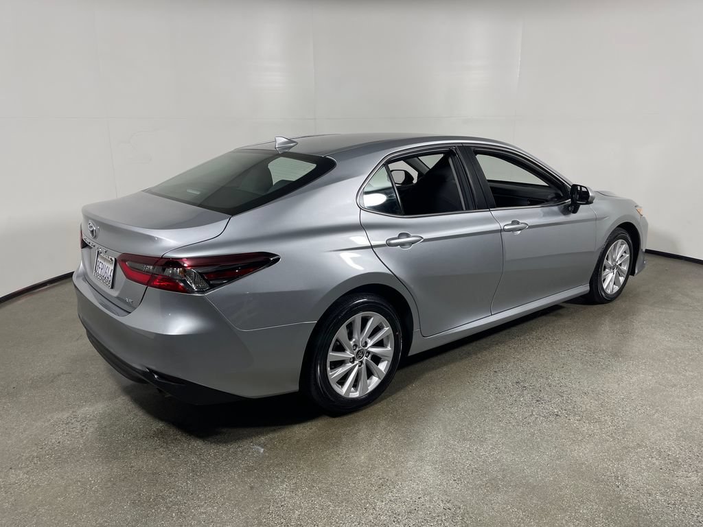 Certified 2023 Toyota Camry LE FWD image 3