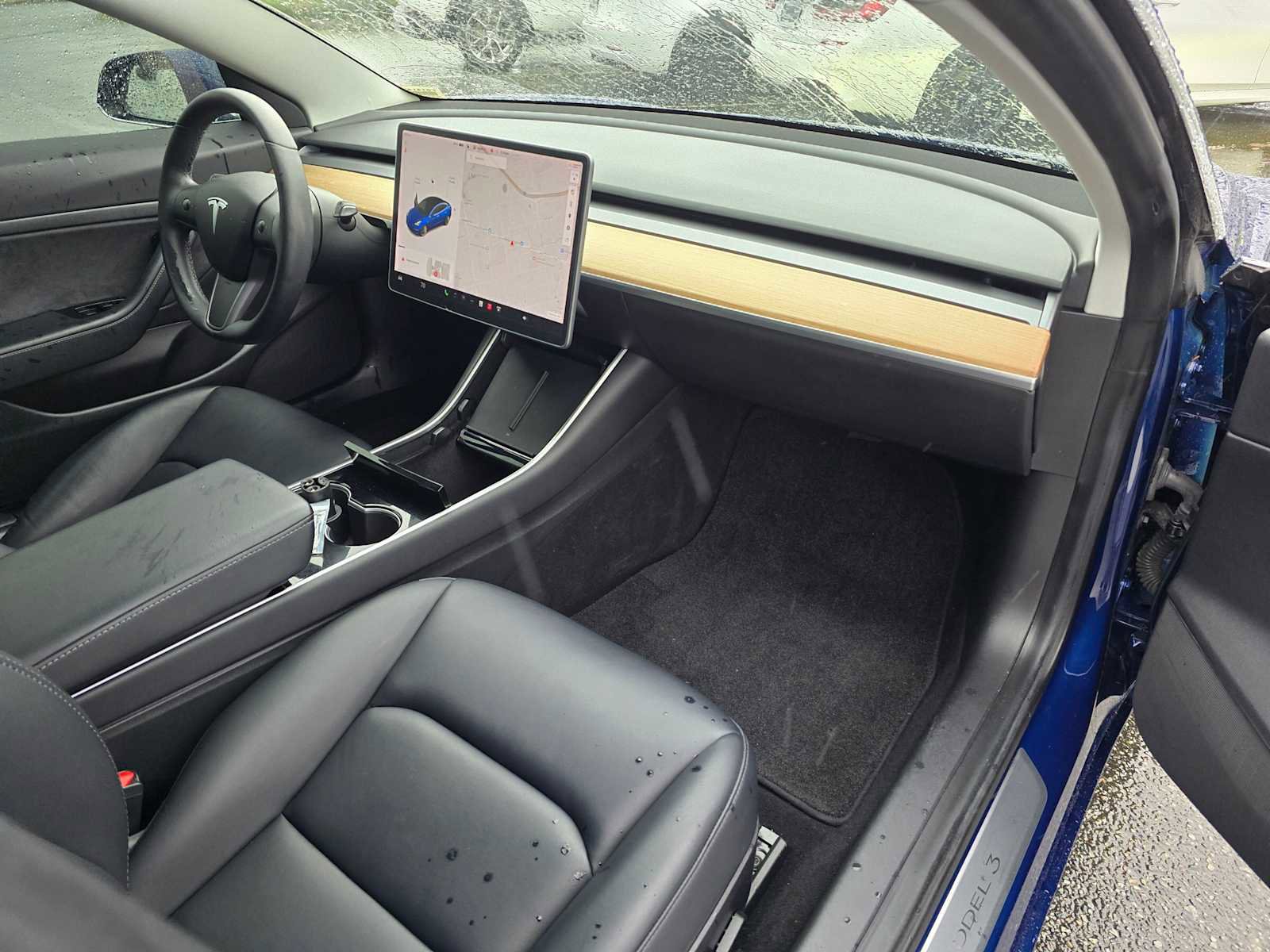 Used 2020 Tesla Model 3 Standard Range image 12