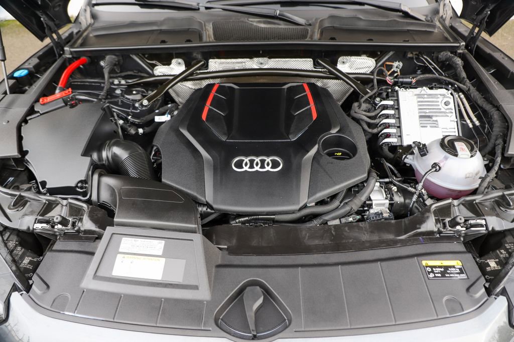 Used 2024 Audi SQ5 Premium Plus image 12