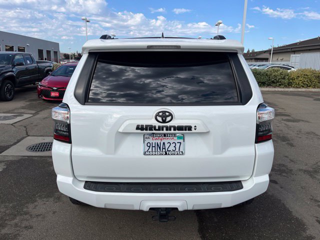 Used 2023 Toyota 4Runner SR5 Premium w/ Moonroof Package AWD/4WD image 4