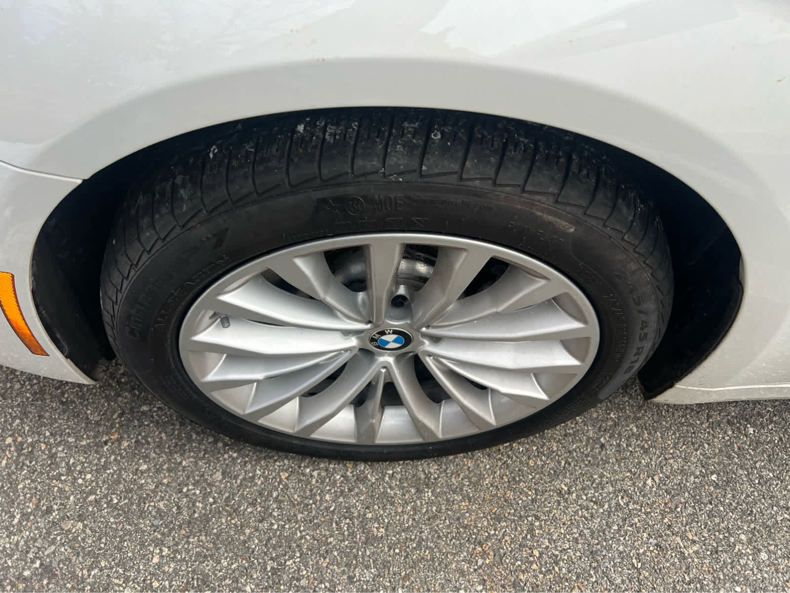 Used 2023 BMW 530i xDrive w/ Premium Package image 12