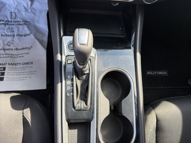Used 2024 Nissan Altima 2.5 SV FWD image 16
