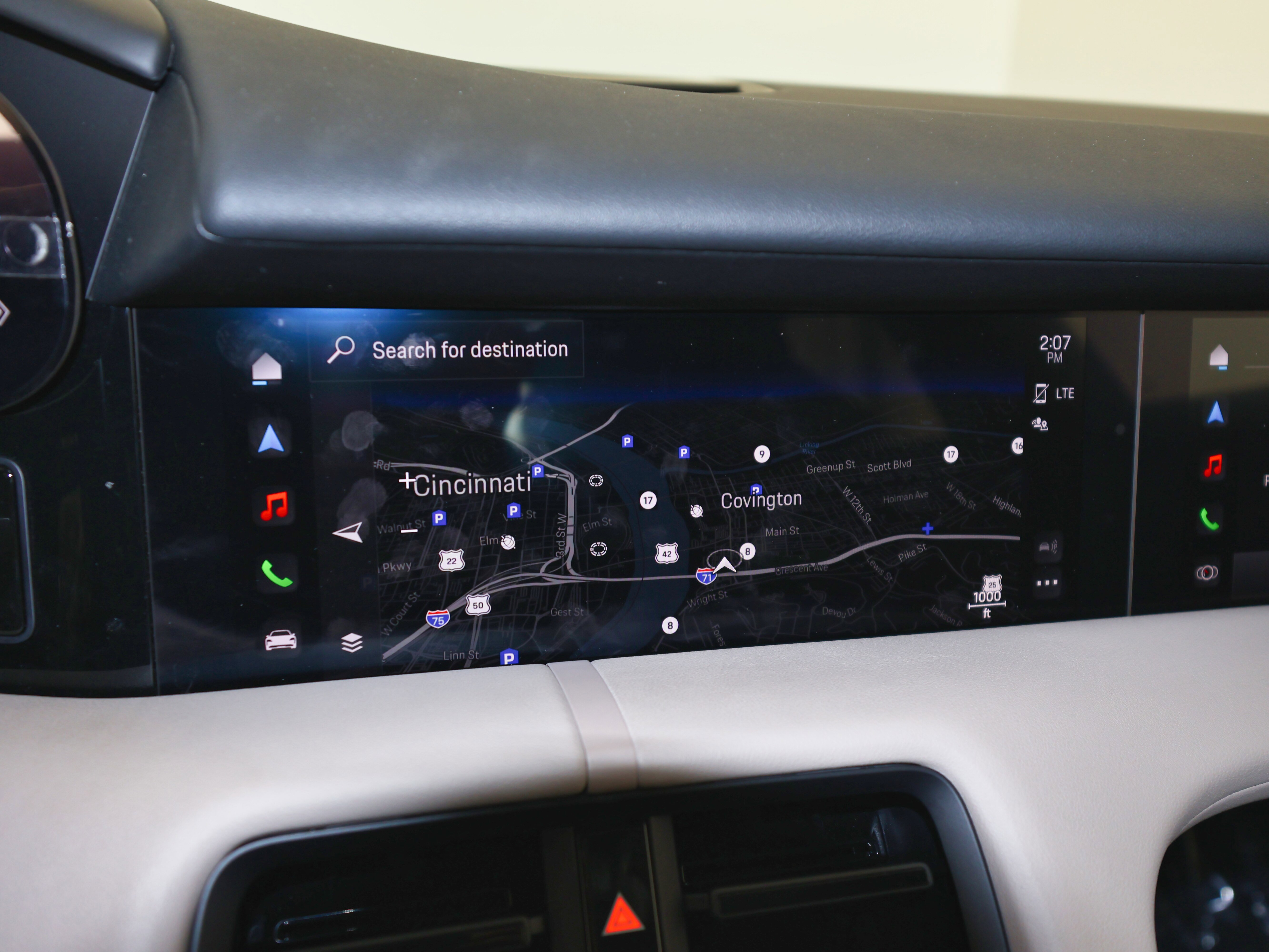 Used 2022 Porsche Taycan 4S image 34