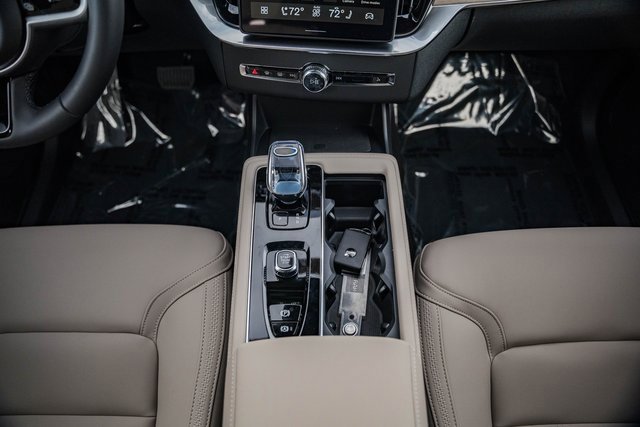 New 2026 Volvo XC90 B6 Plus image 25