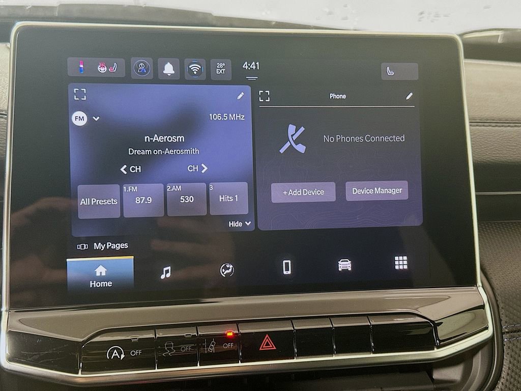 New 2026 Jeep Compass Latitude image 13