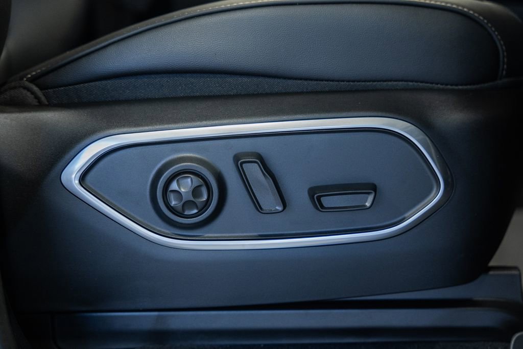 New 2026 Jeep Grand Wagoneer L 4WD image 42