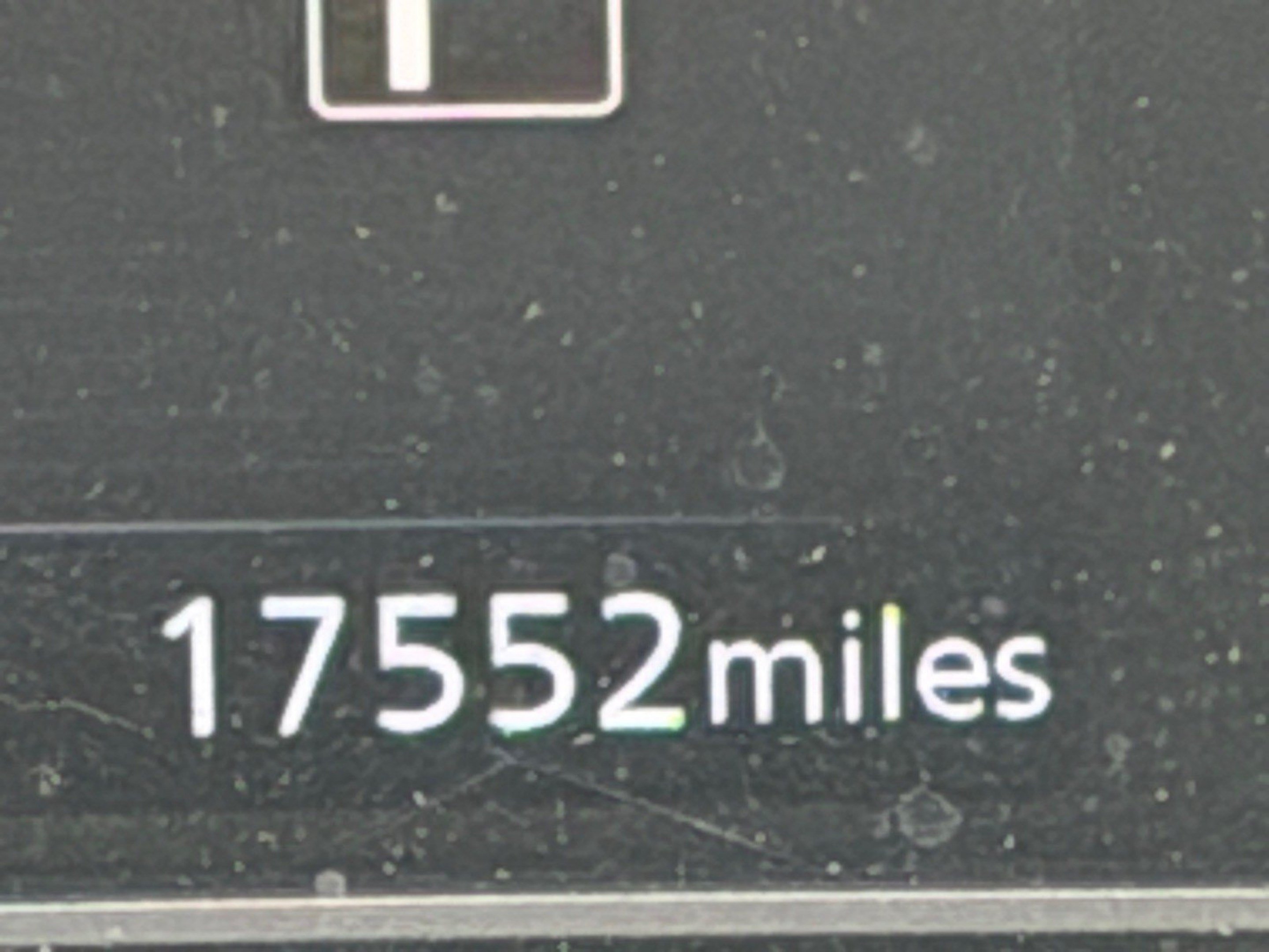 Used 2022 Nissan Versa SR FWD image 19