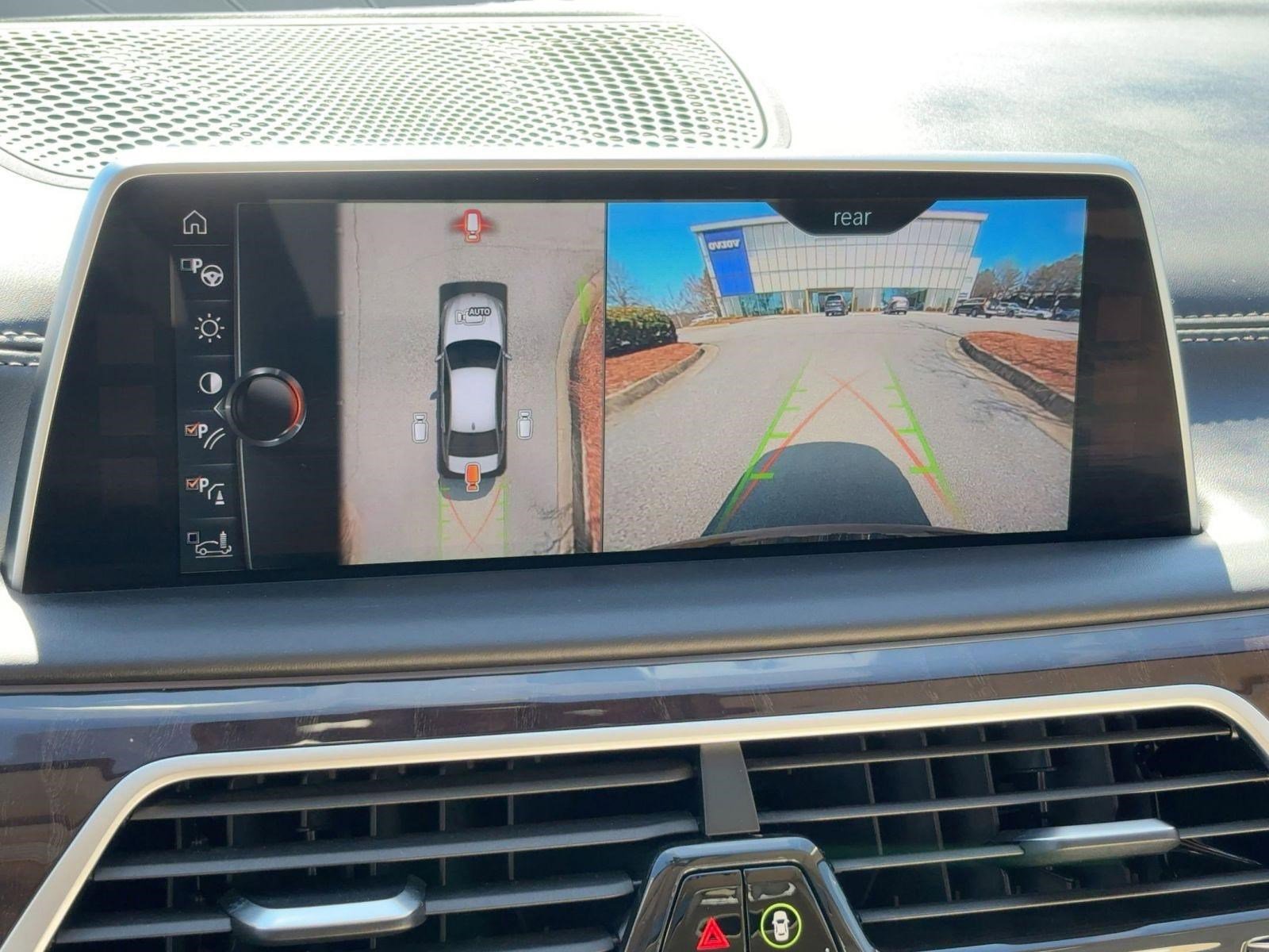 Used 2016 BMW 750i image 24