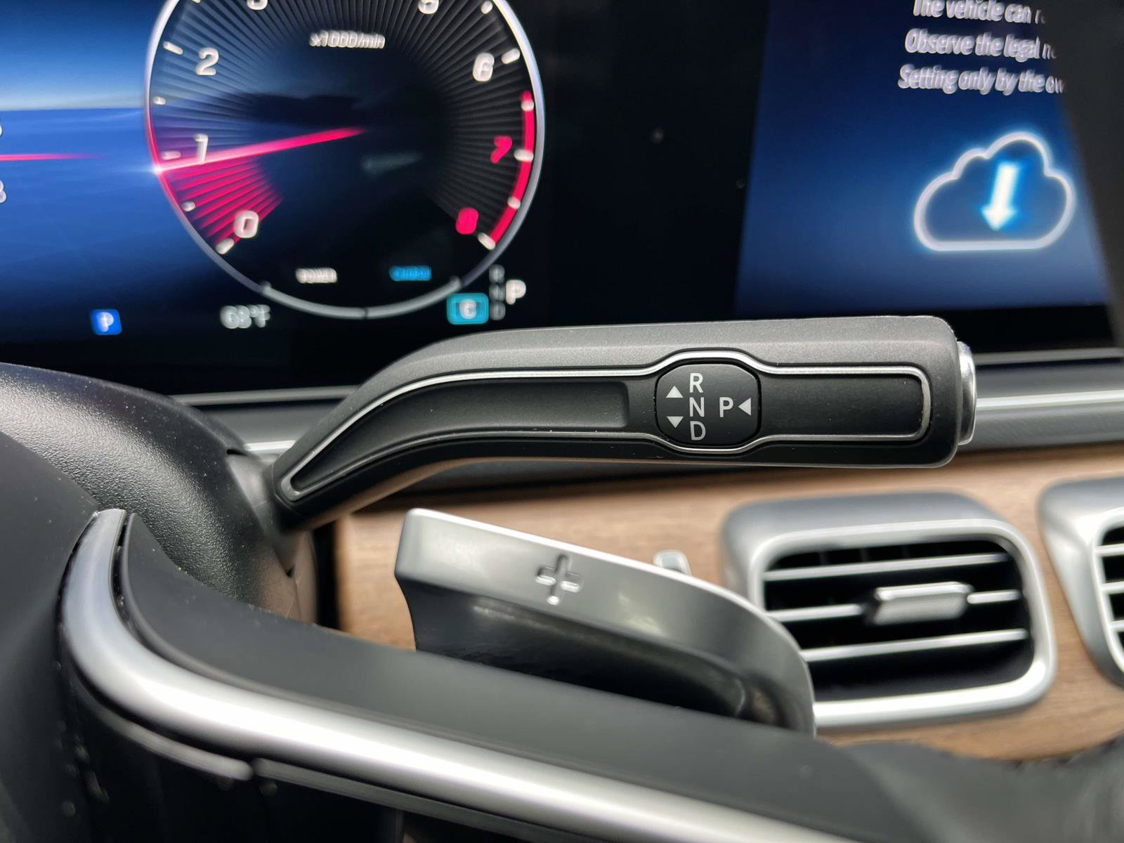Certified 2025 Mercedes-Benz GLE 350 4MATIC image 26