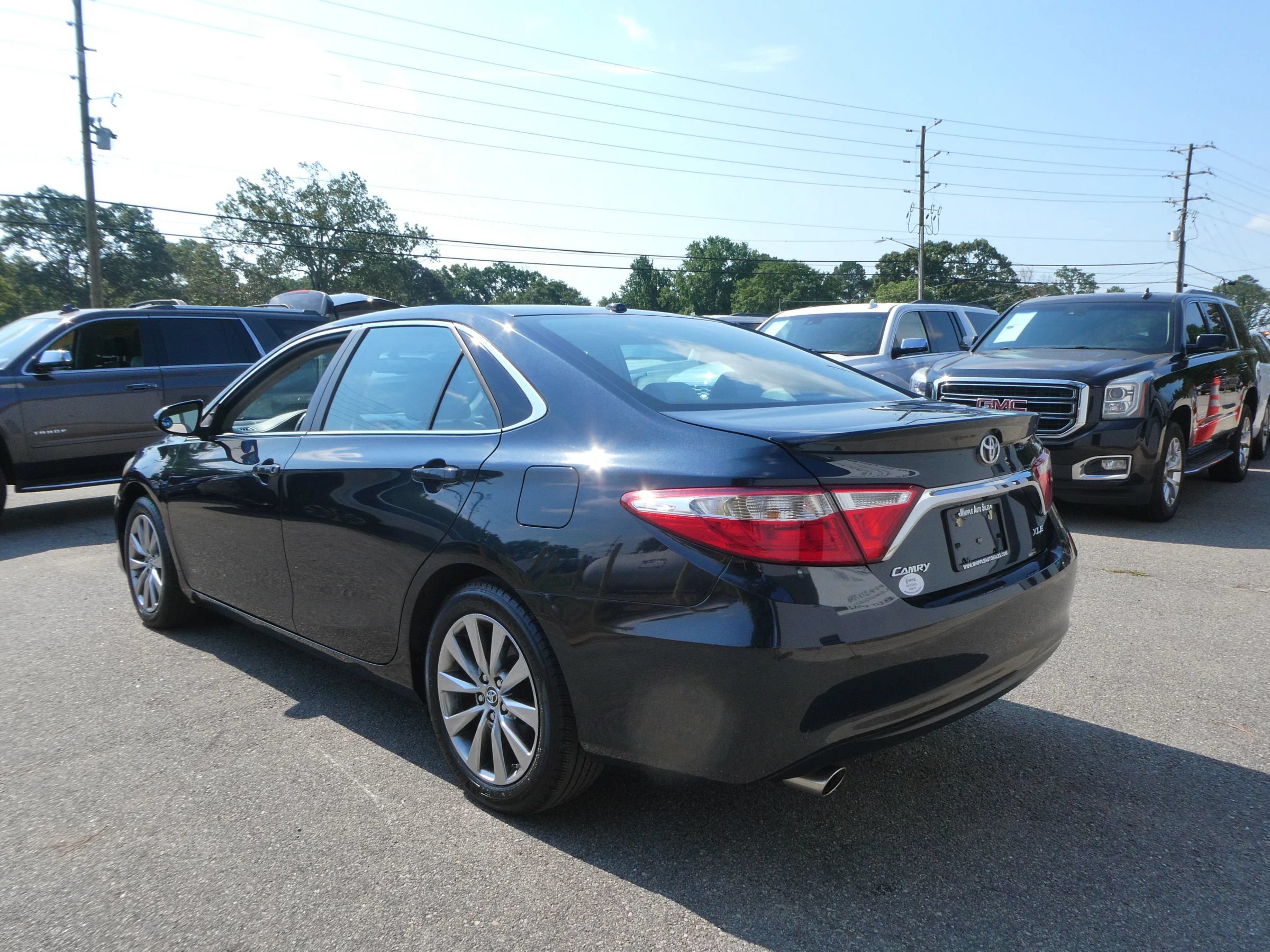 Used 2015 Toyota Camry XLE FWD image 8