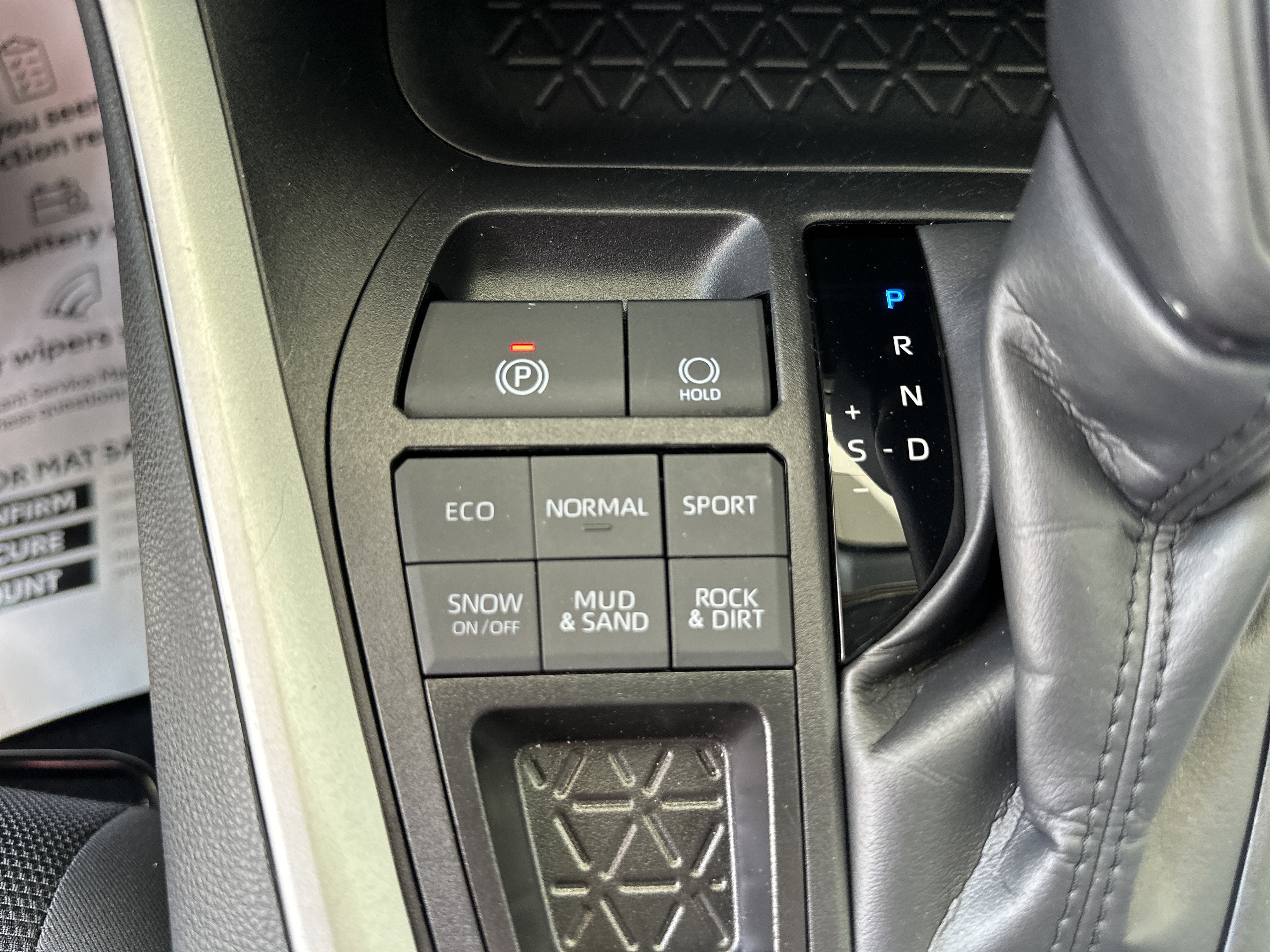 Certified 2025 Toyota RAV4 LE AWD/4WD image 30