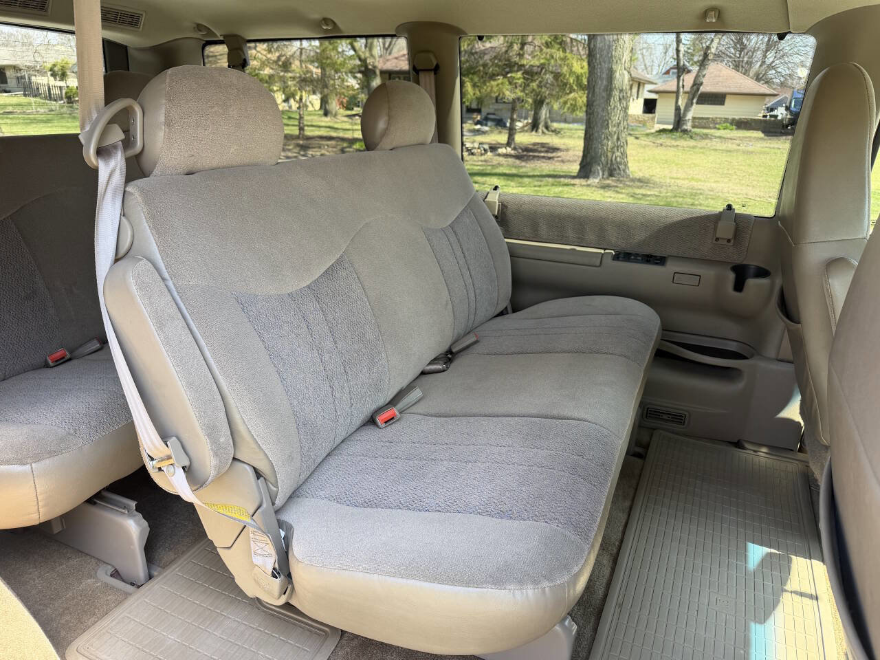 Used 2001 Chevrolet Astro Passenger AWD image 10