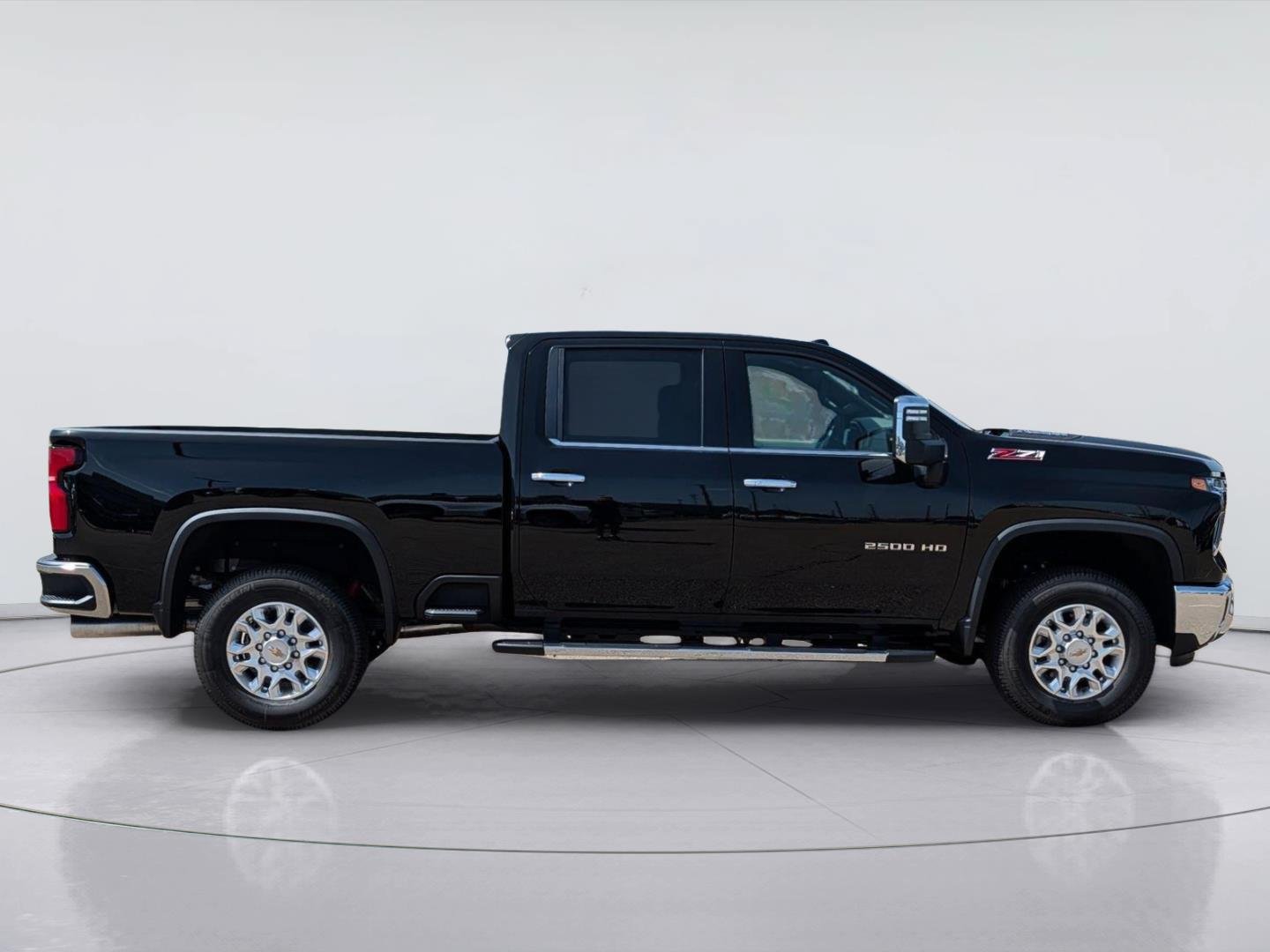 New 2026 Chevrolet Silverado 2500 LTZ w/ LTZ Convenience Package AWD/4WD image 6