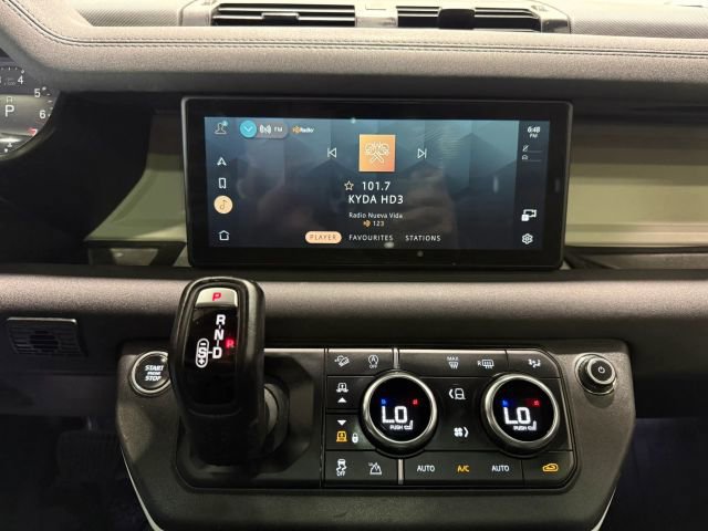 Used 2022 Land Rover Defender 110 X-Dynamic SE AWD/4WD image 15