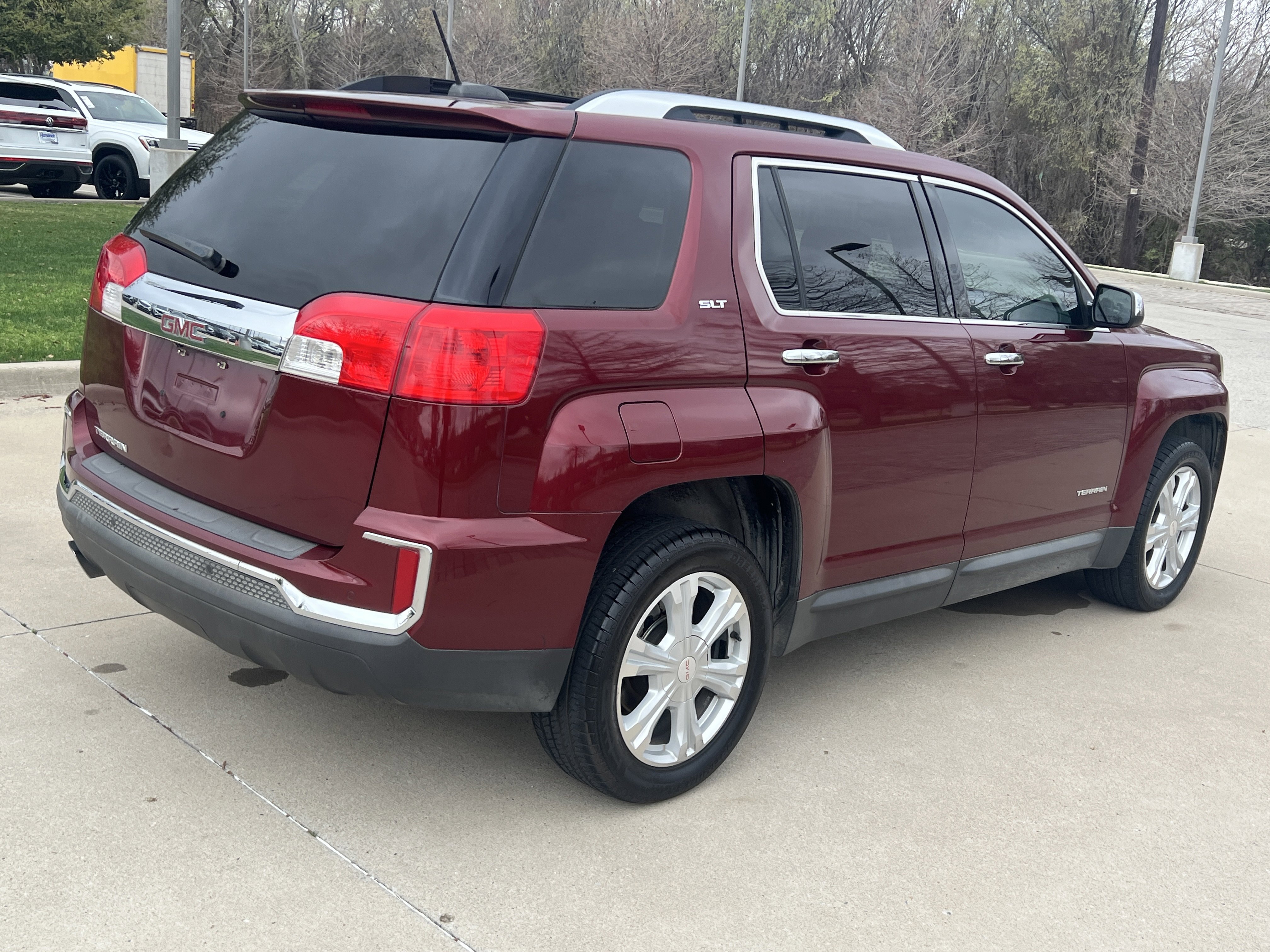 Used 2017 GMC Terrain SLT w/ Open Road Package image 10