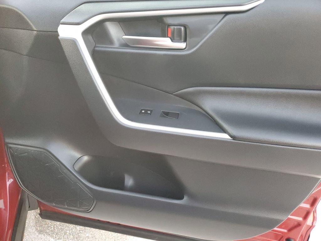 Used 2019 Toyota RAV4 XLE image 45