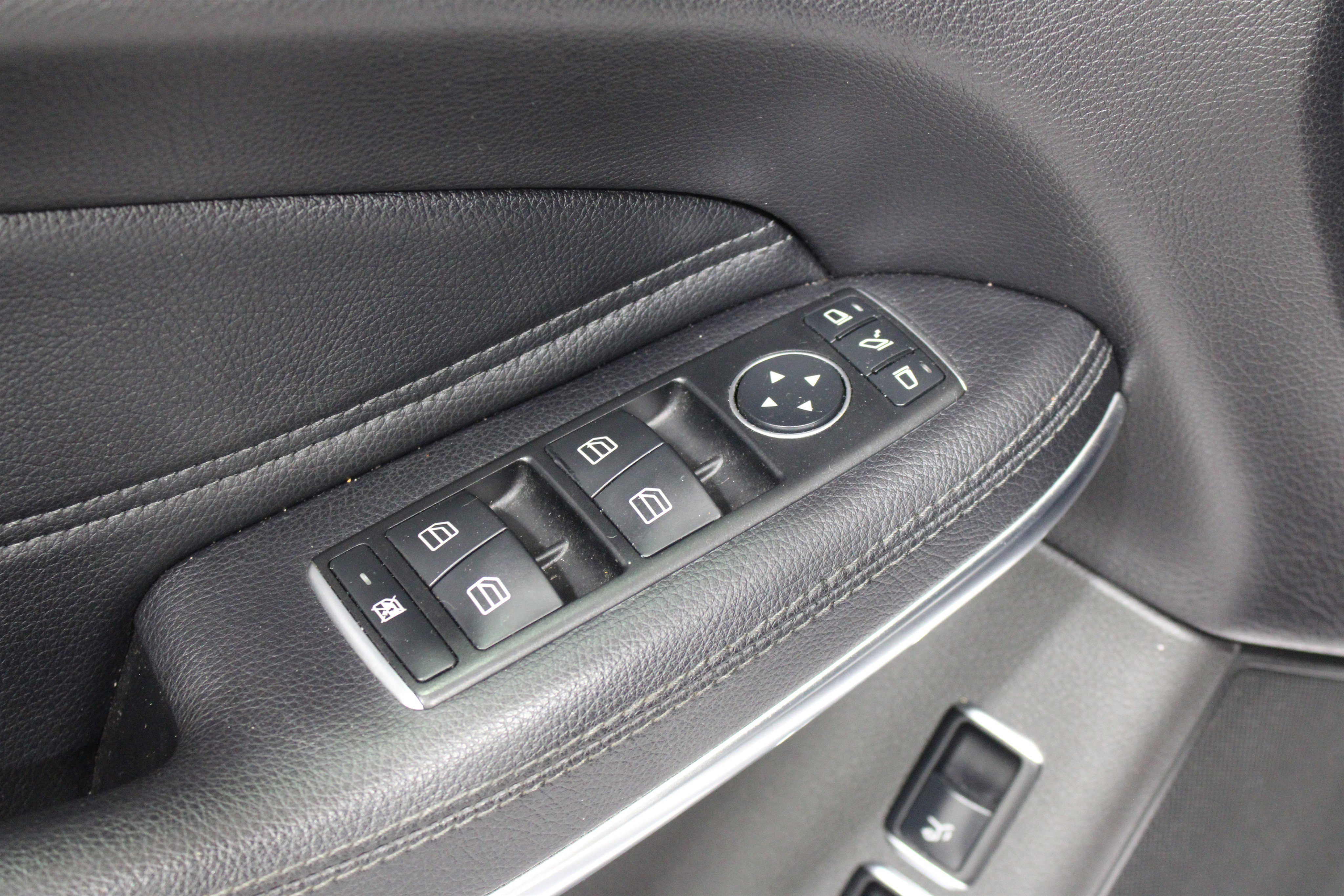 Used 2019 Mercedes-Benz GLS 550 GLS 550 image 6