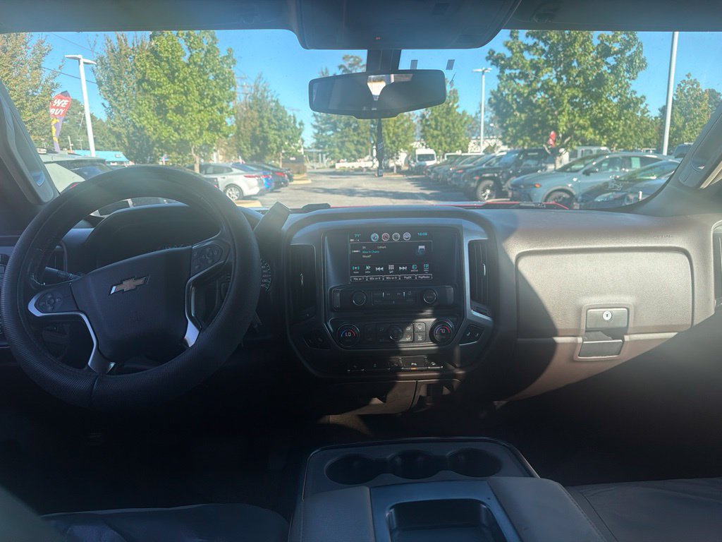 Used 2018 Chevrolet Silverado 1500 LT w/ All Star Edition AWD/4WD image 12
