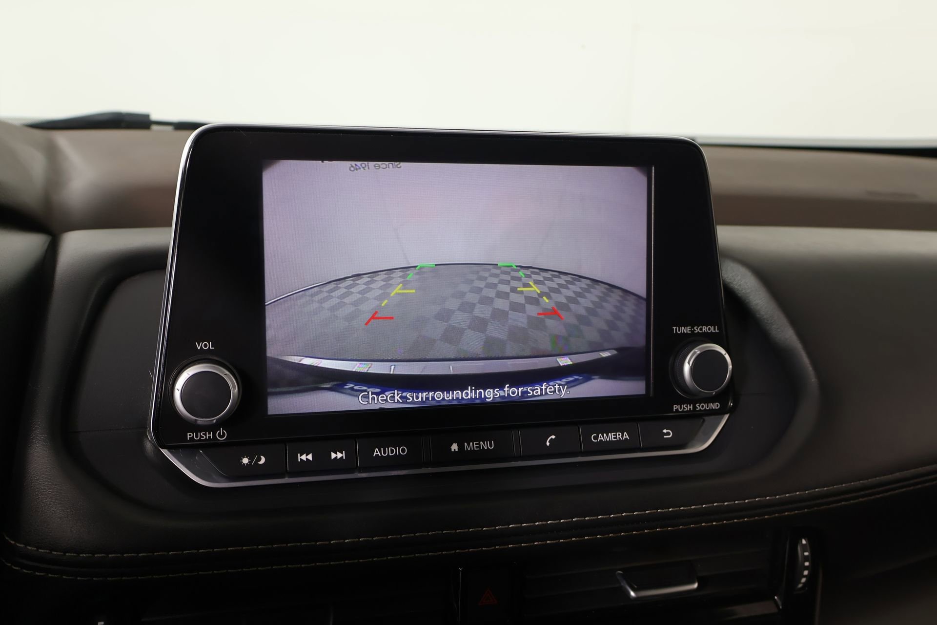 Used 2023 Nissan Rogue SV image 6