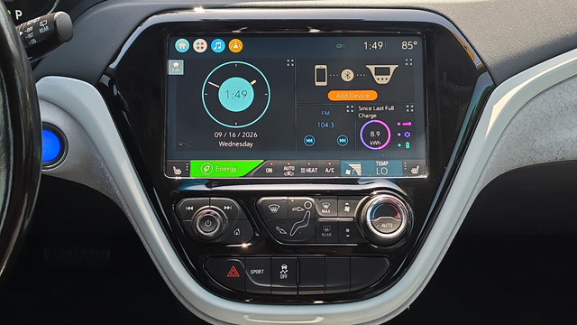 Used 2020 Chevrolet Bolt Premier w/ Infotainment Package FWD image 20