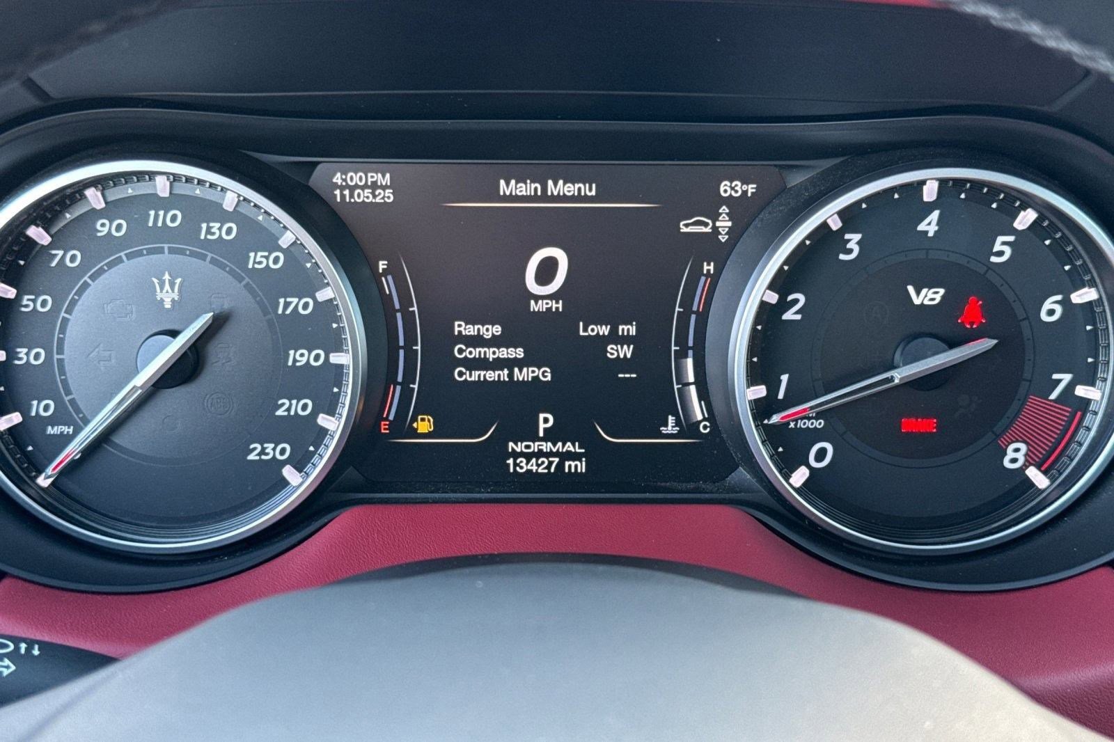 Used 2023 Maserati Levante Trofeo image 17