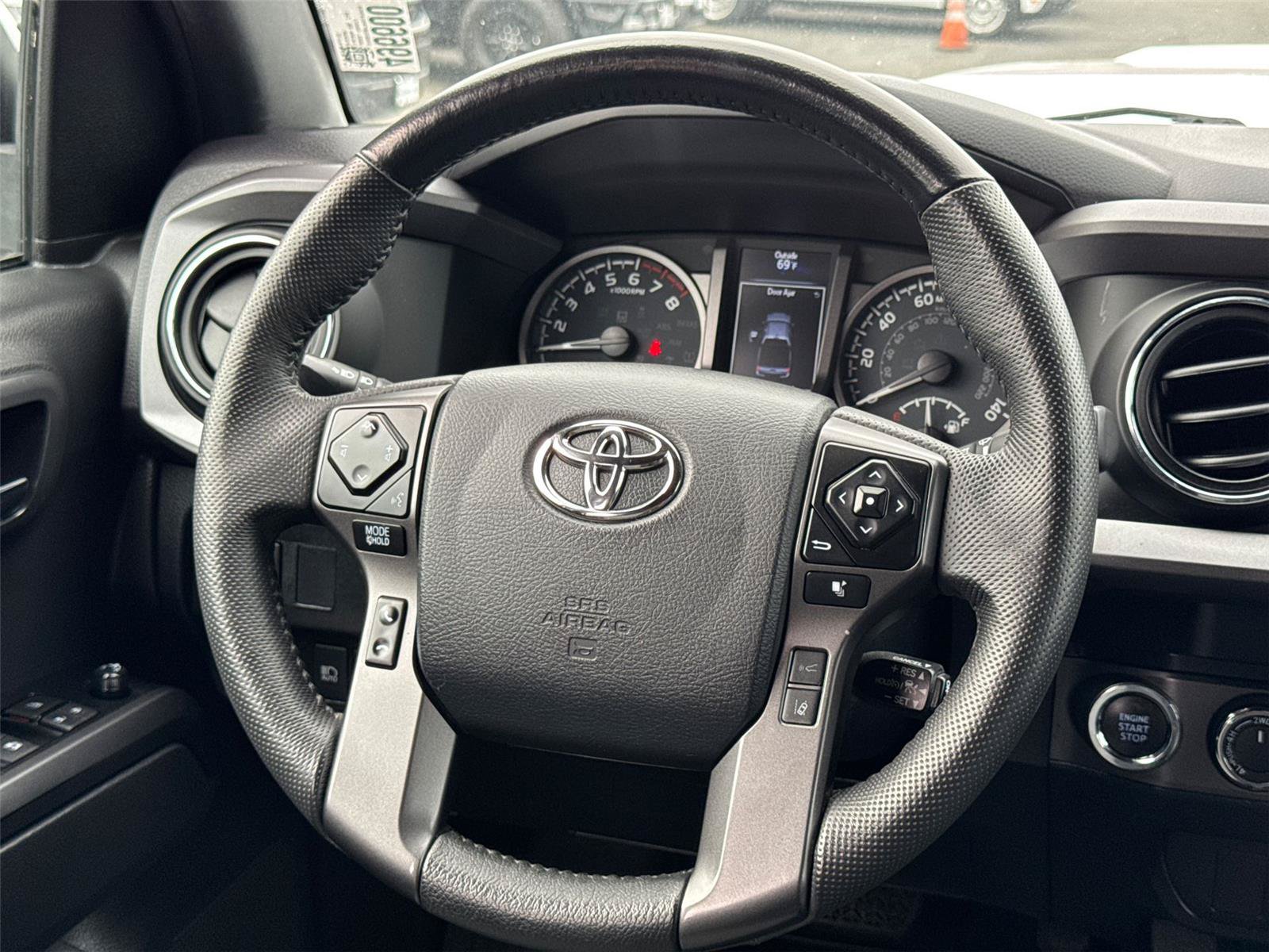 Used 2023 Toyota Tacoma TRD Sport AWD/4WD image 23