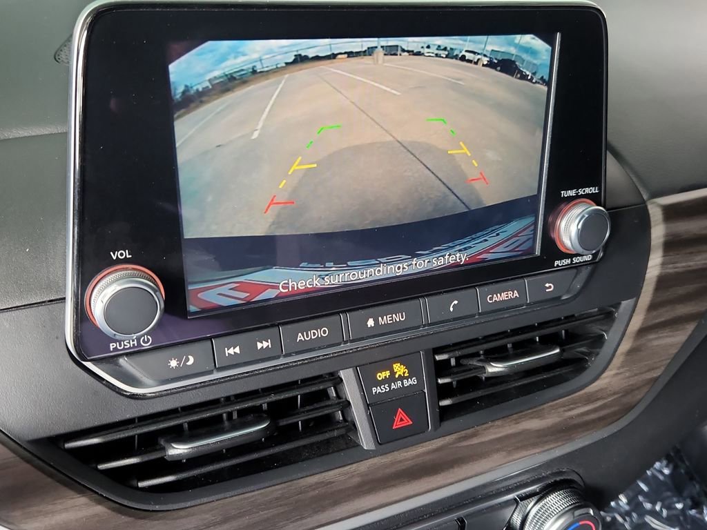 Used 2025 Nissan Altima 2.5 SV image 18