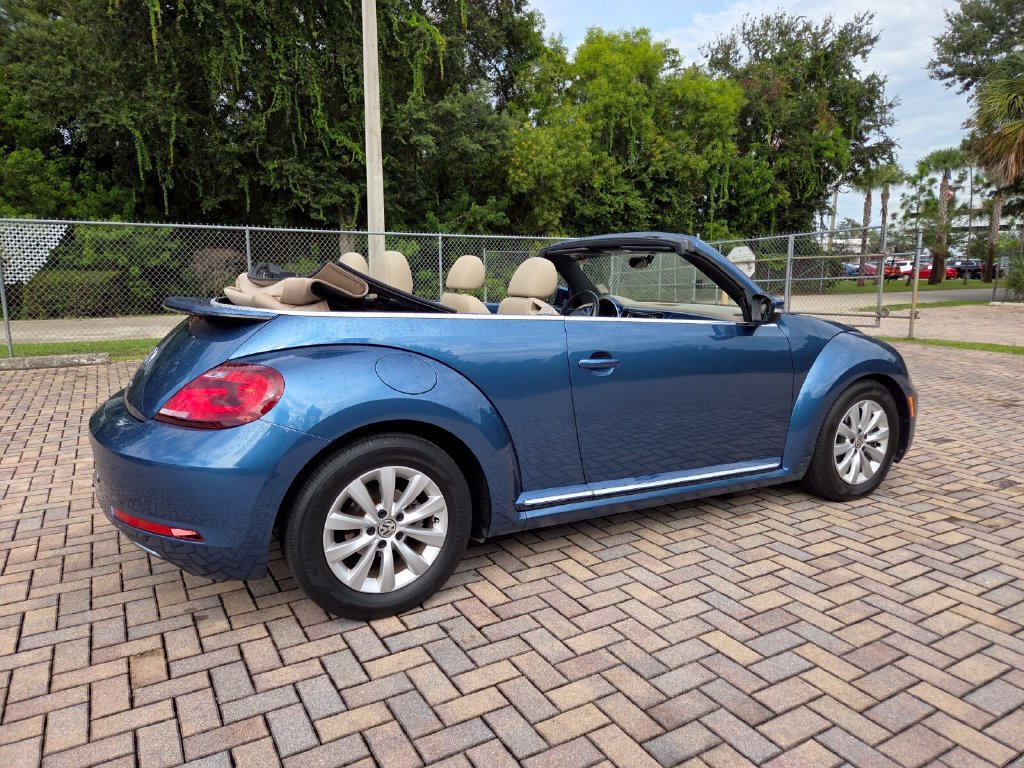 Used 2019 Volkswagen Beetle 2.0T S FWD image 11