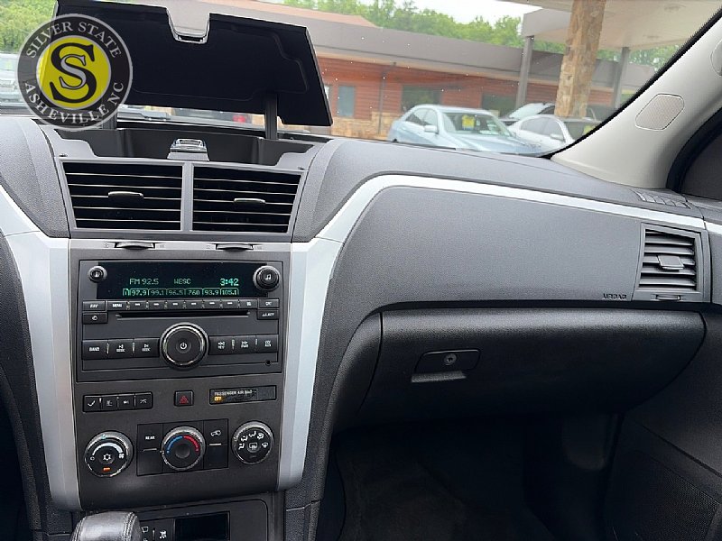 Used 2010 Chevrolet Traverse LT w/ Personal Connectivity Package FWD image 23