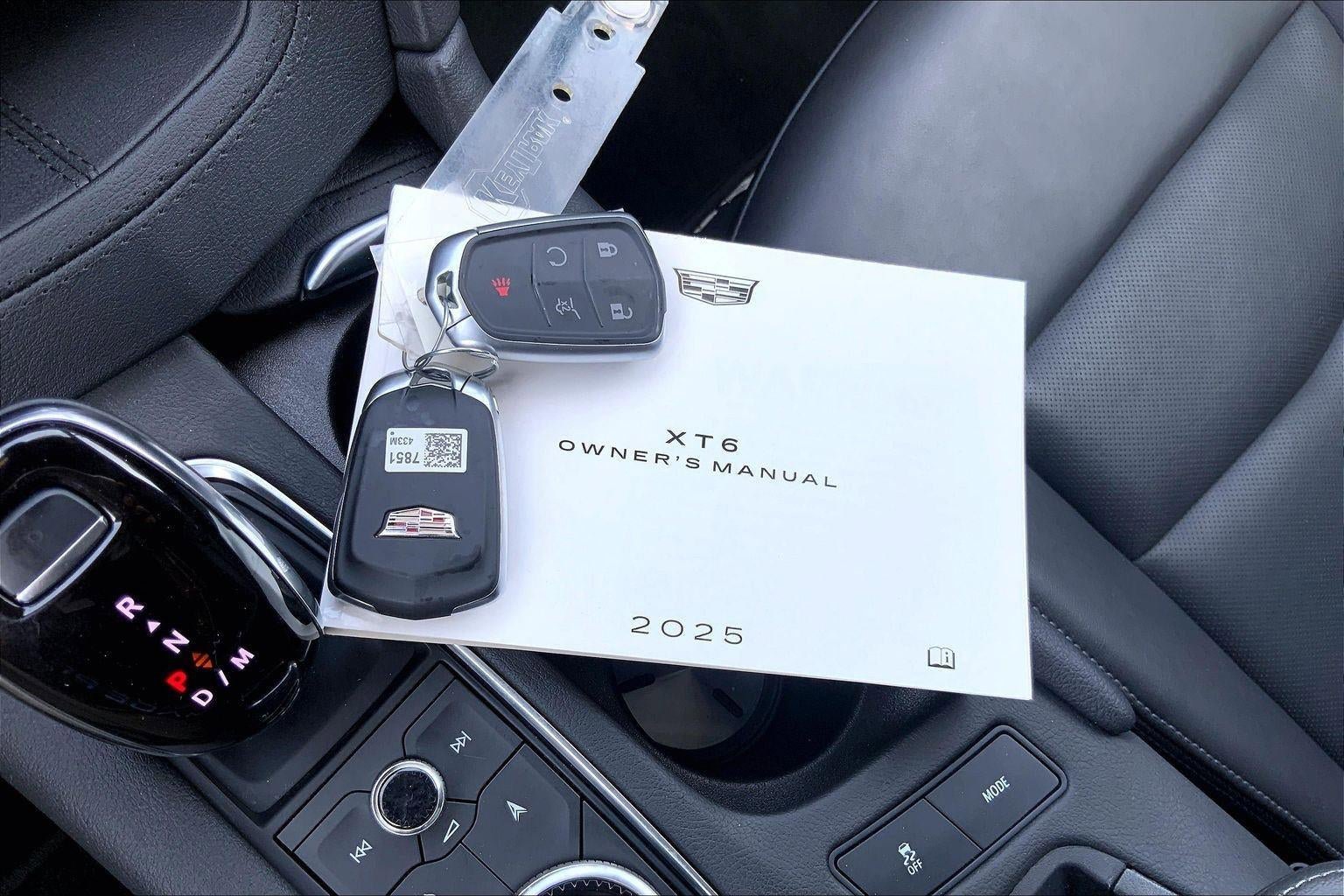 Certified 2025 Cadillac XT6 Sport w/ Technology Package AWD/4WD image 12