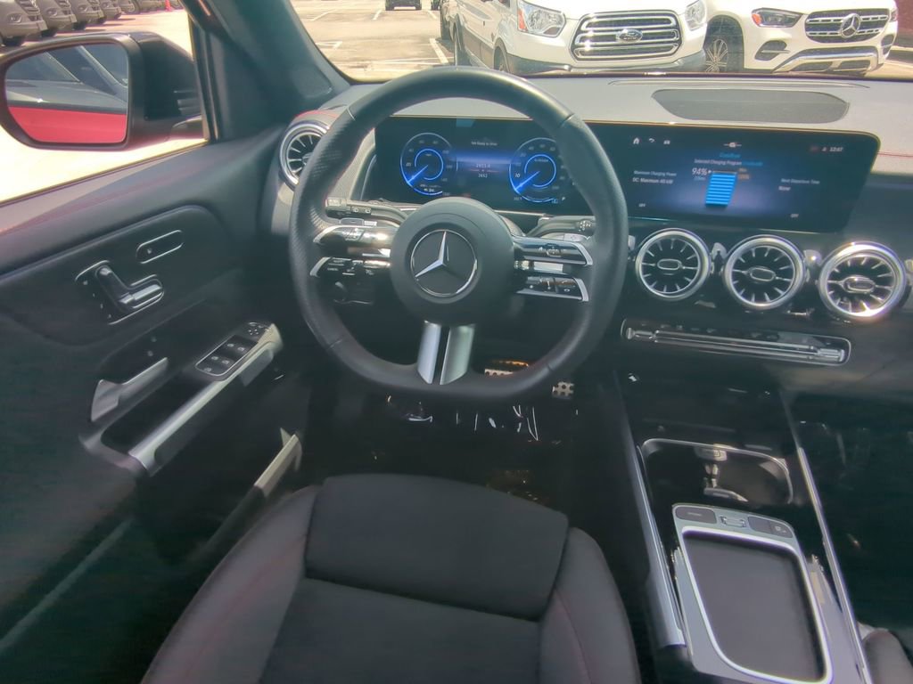 Used 2024 Mercedes-Benz EQB 250+ image 3
