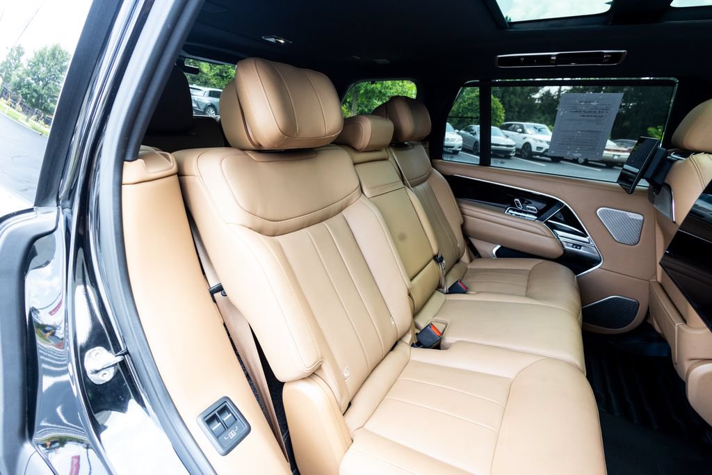 Used 2024 Land Rover Range Rover Long Wheelbase Autobiography AWD/4WD image 62