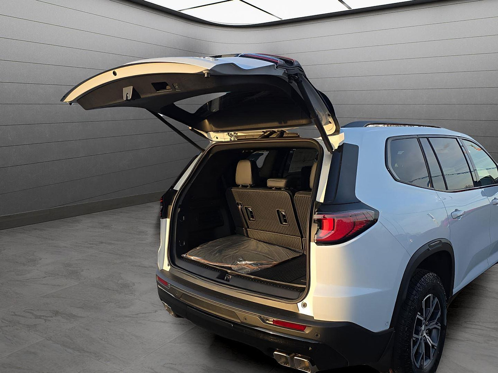 New 2026 GMC Acadia AT4 w/ Super Cruise Package AWD/4WD image 8