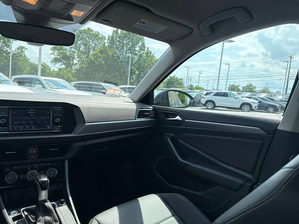 Used 2024 Volkswagen Jetta SE FWD image 21