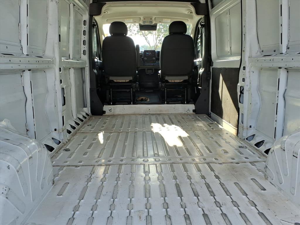 Used 2024 RAM ProMaster 2500 w/ Convenience Group FWD image 19