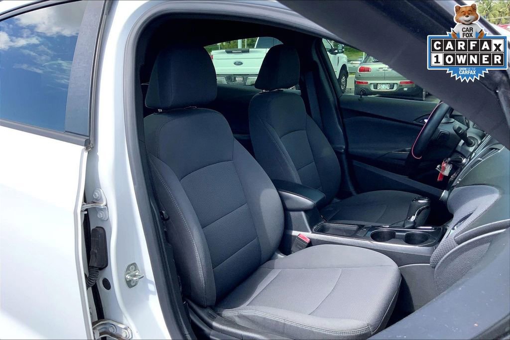 Used 2018 Chevrolet Cruze LT w/ Redline Edition image 7