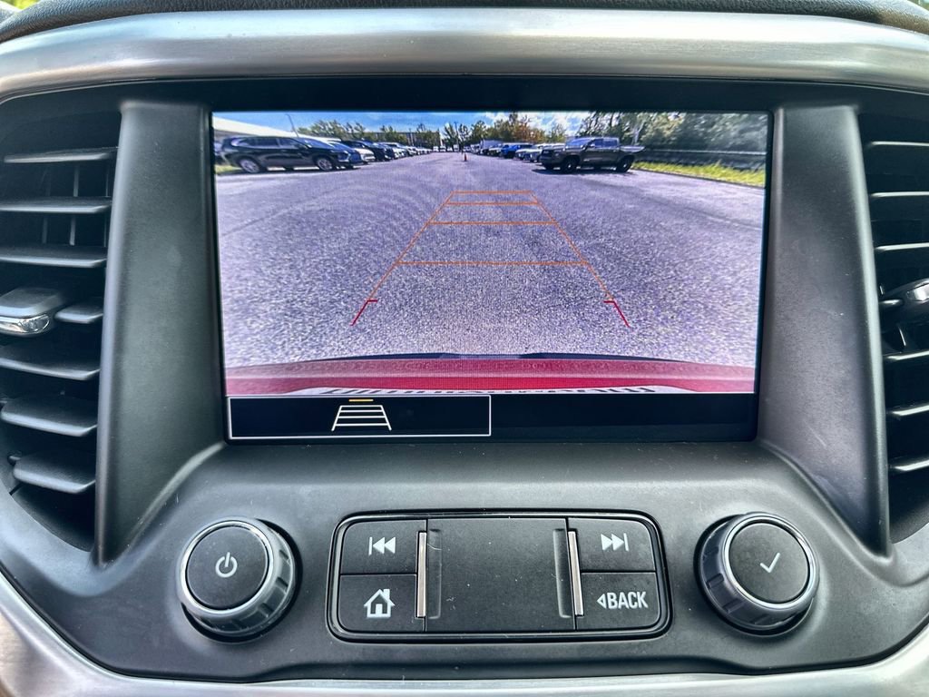 Certified 2023 GMC Acadia SLE w/ Driver Convenience Package image 15