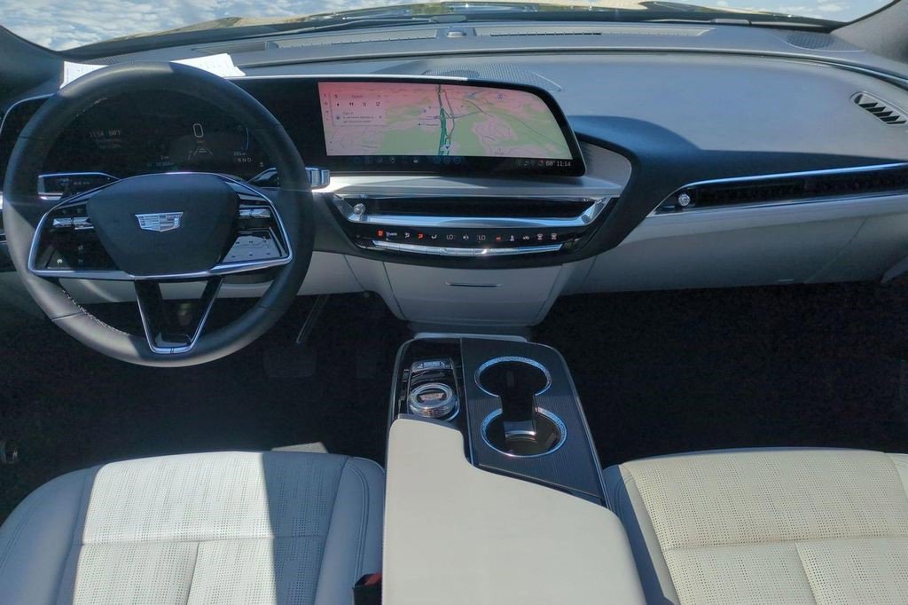 Used 2024 Cadillac Lyriq Luxury RWD image 18