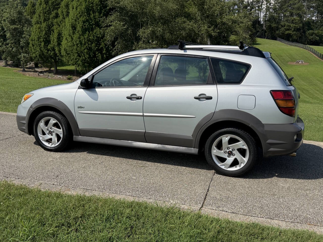 Used 2005 Pontiac Vibe w/ Power Group Value Package FWD image 7