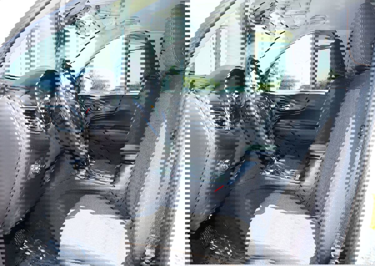 Used 2024 Chevrolet Equinox LT image 39