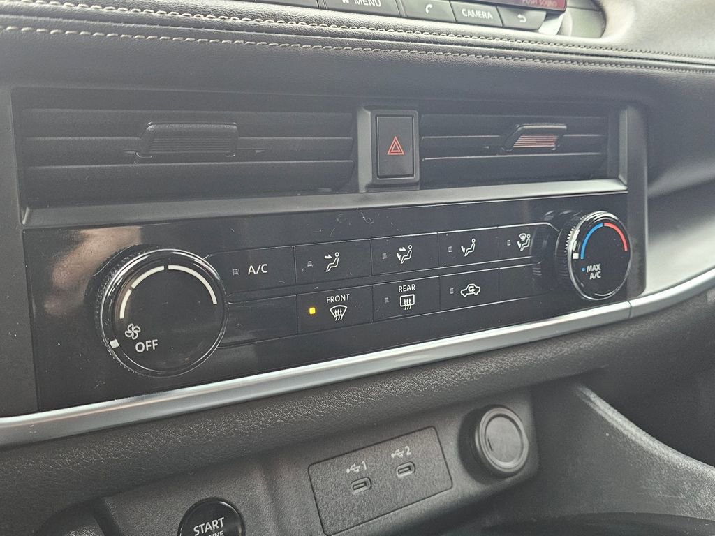 Used 2024 Nissan Rogue S image 24