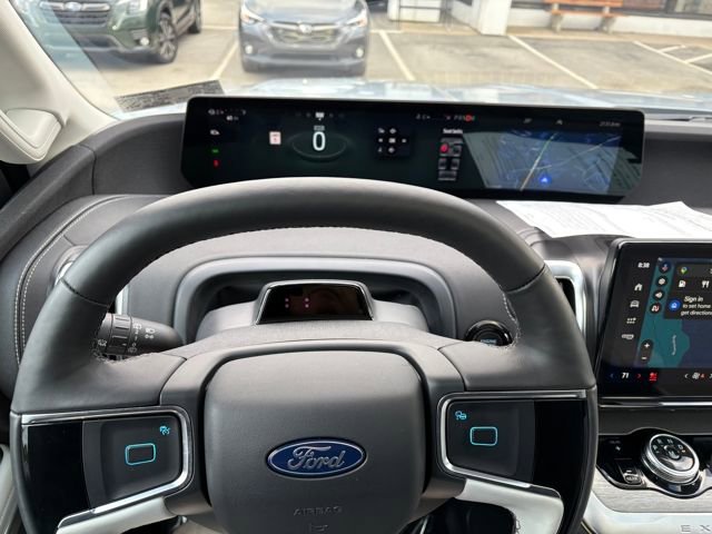 Used 2025 Ford Expedition Platinum w/ Driver's Package image 21