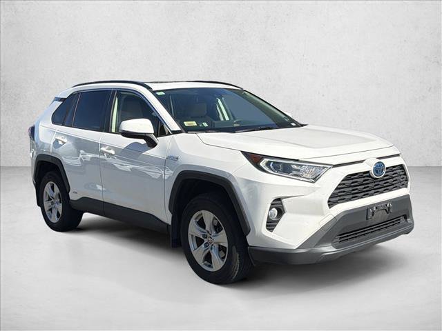 Used 2021 Toyota RAV4 XLE w/ Convenience Package AWD/4WD image 3