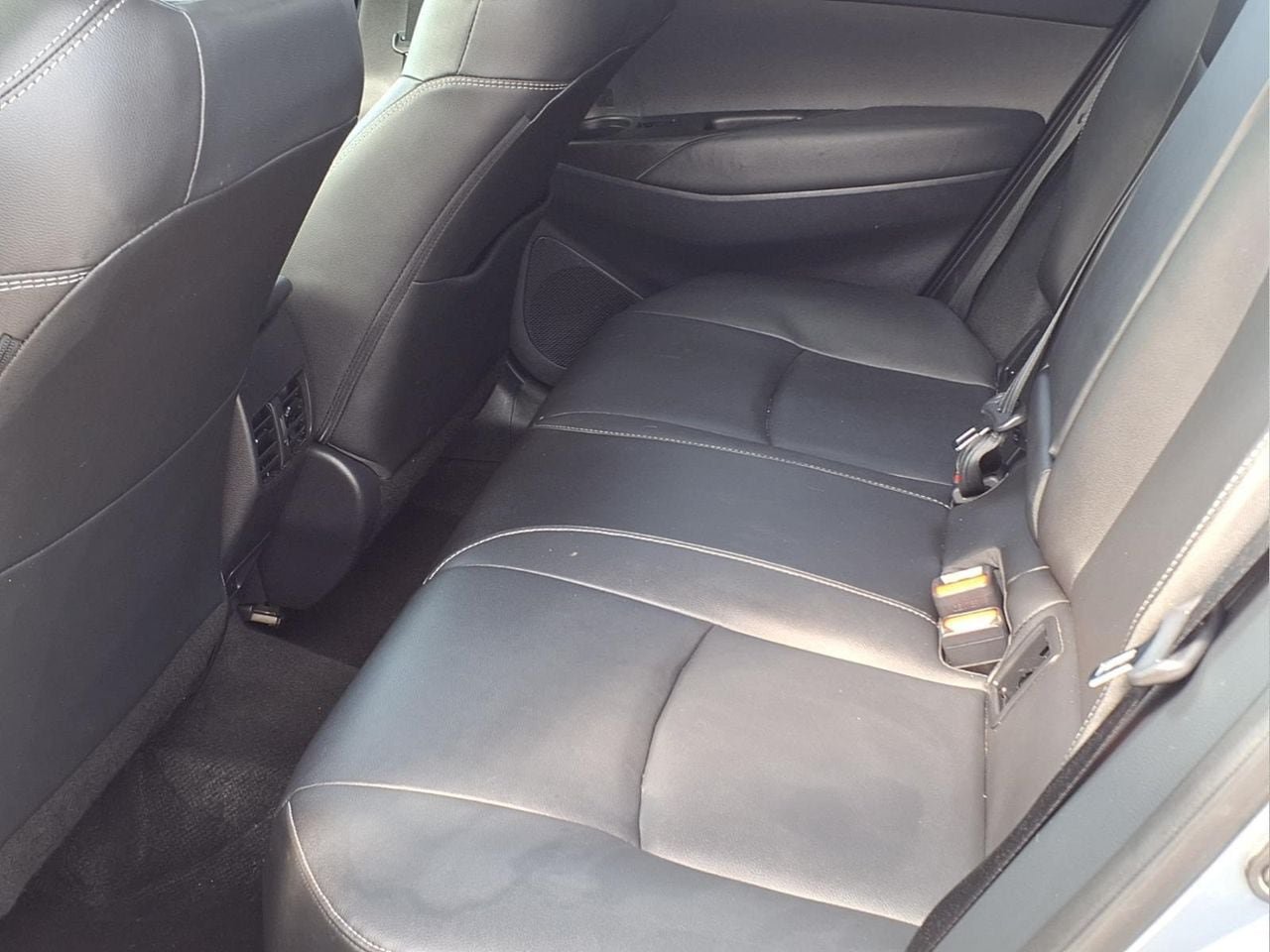 Used 2025 Toyota Corolla Cross XLE FWD image 11
