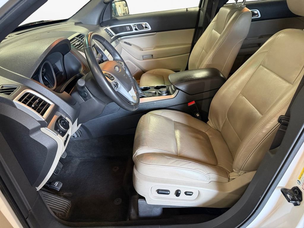 Used 2013 Ford Explorer XLT AWD/4WD image 15