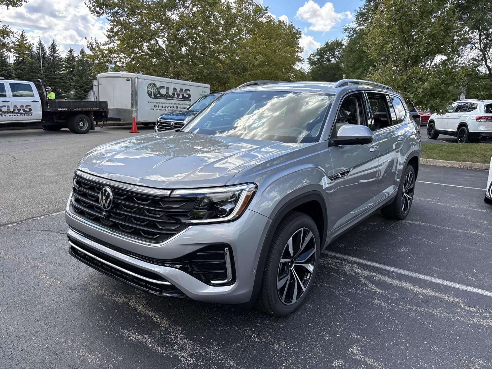 New 2026 Volkswagen Atlas SEL Premium R-Line image 3