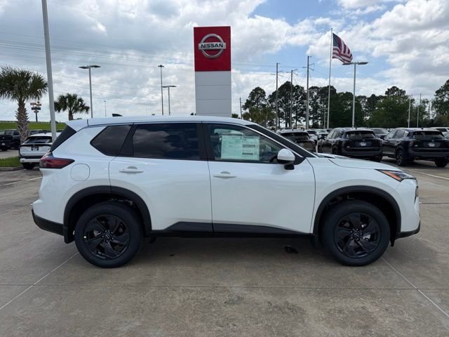 New 2026 Nissan Rogue SV FWD image 6