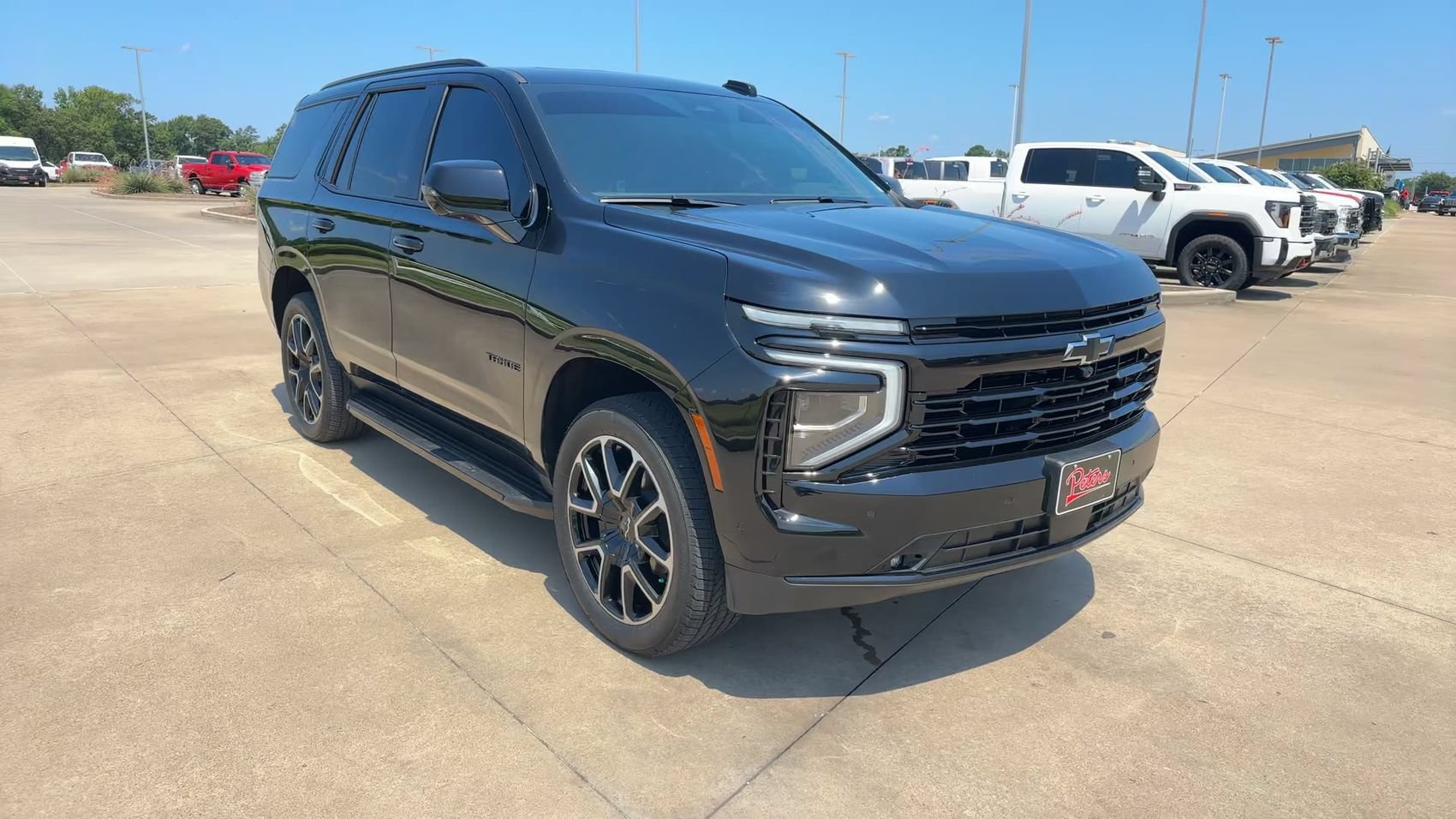 Used 2026 Chevrolet Tahoe RST AWD/4WD image 3