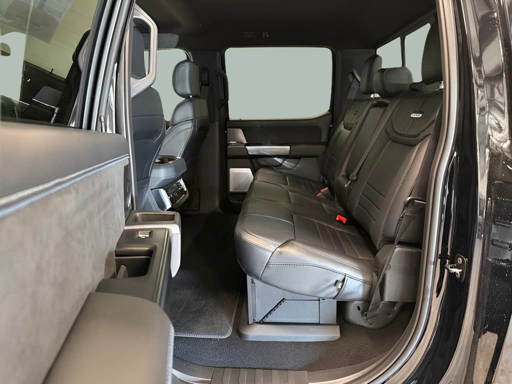New 2026 Ford F250 Platinum w/ FX4 Off-Road Package image 24