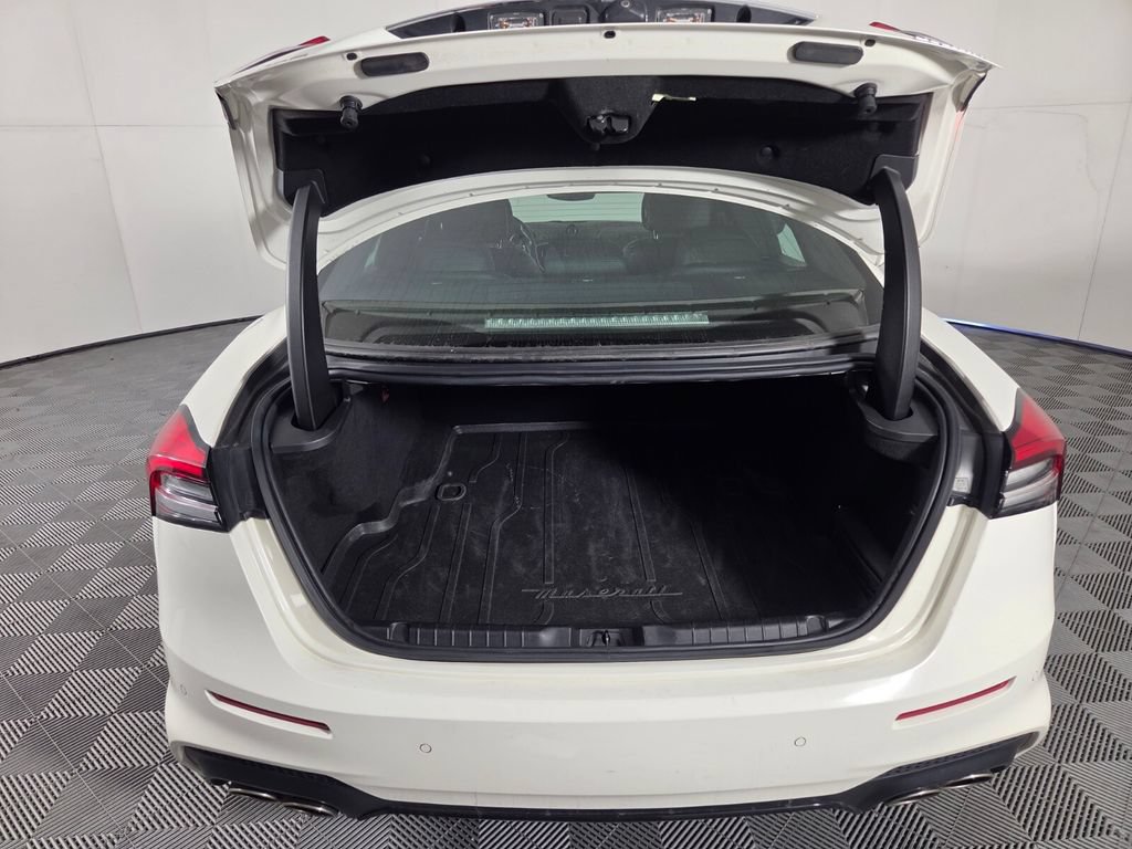Used 2022 Maserati Ghibli Modena RWD image 28